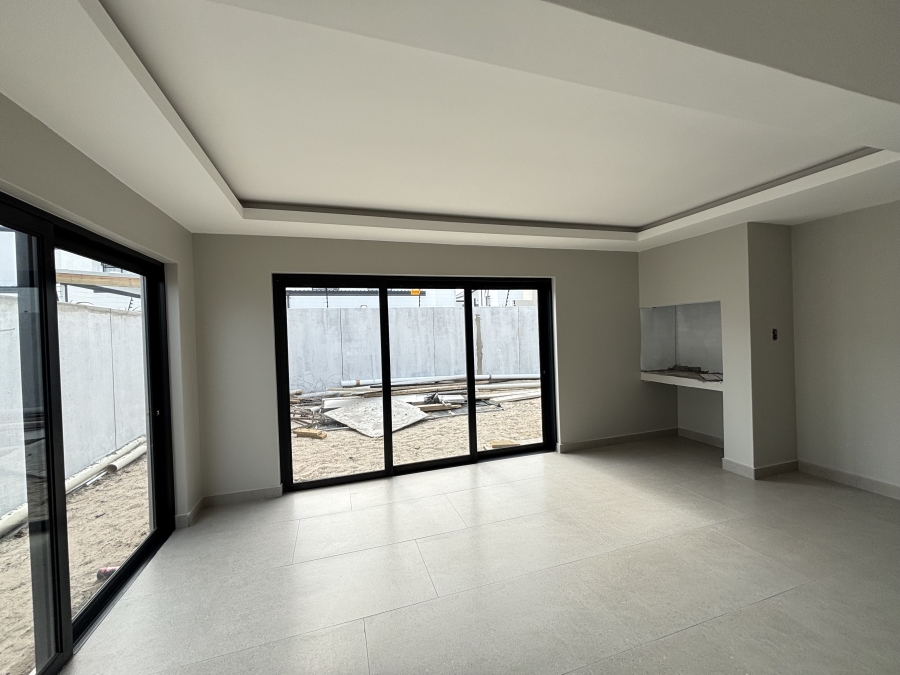 3 Bedroom Property for Sale in Sandown Western Cape